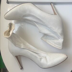 Giuseppe Zanotti shimmery White Sock Boot pointy toe Size 7